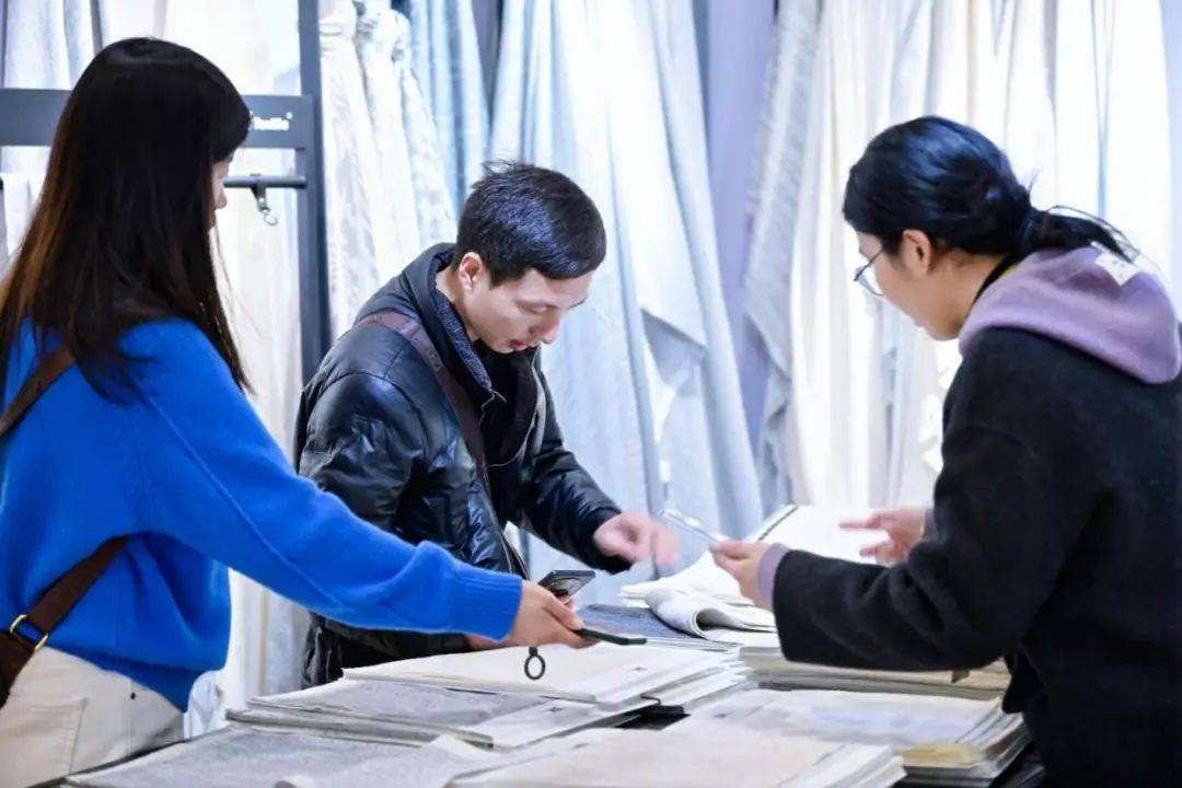 有实效第十五届柯桥窗帘展完美交卷！爱游戏爱体育收官参展效果好、采购(图6)
